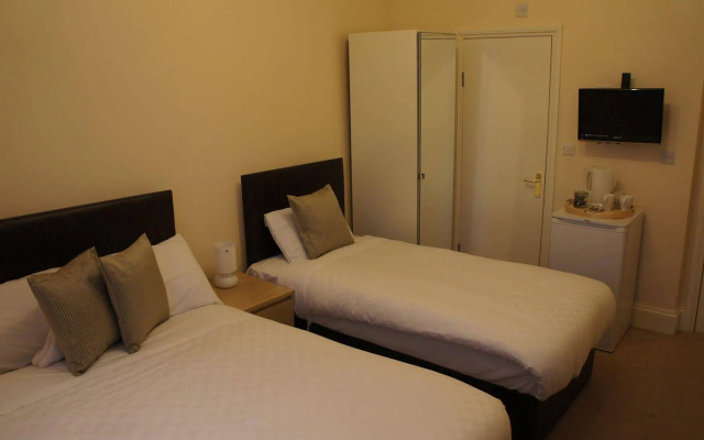 Pearl Hotel London