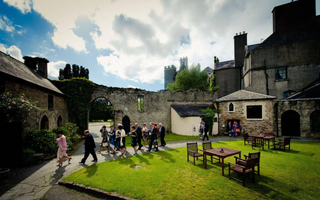 Kinnitty Castle Hotel