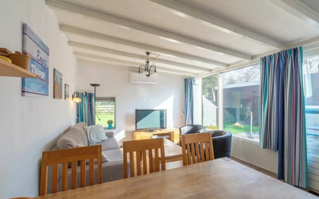 Lovely Bungalow With Patio