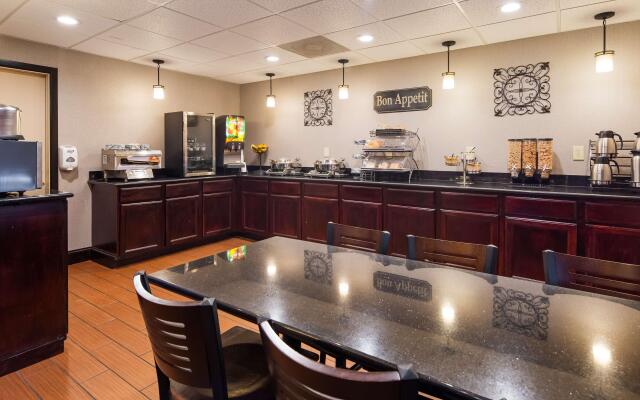 Best Western Plus Russellville Hotel & Suites