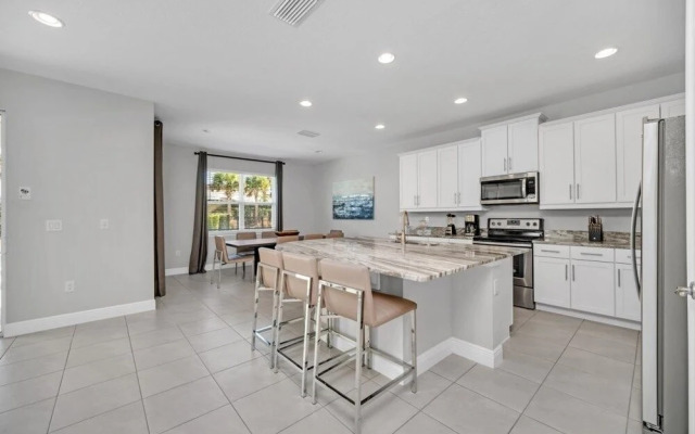 7673fair 5 Bedroom Villa by Redawning