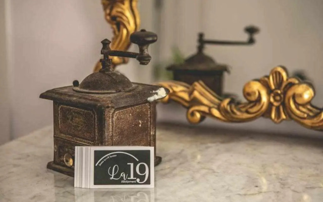 Newly renovated room w Pool y BikeParking