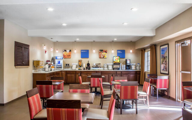 Comfort Inn & Suites at Talavi