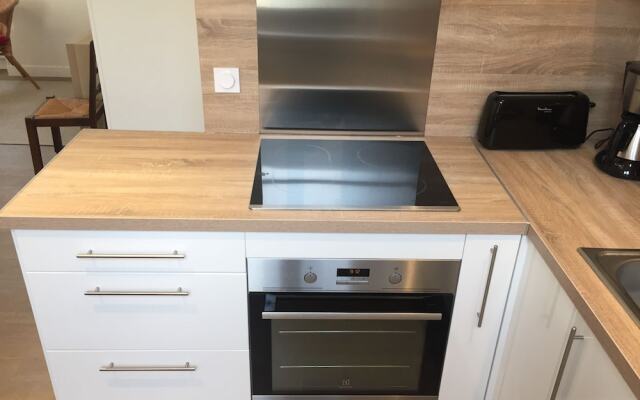 Large Comfortable Apartment in Bayeux