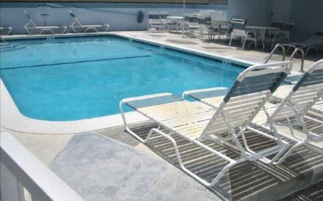 Windwood Beachside 303 On Hollywood Beach 3 2 For 8 Pool