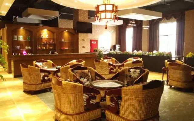 Yingshan Huayi Hotel