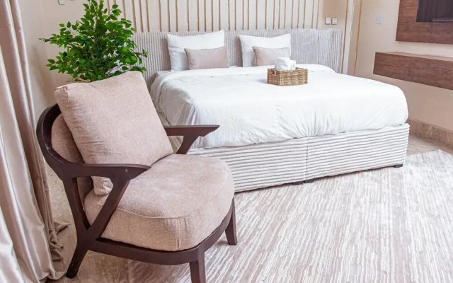 TM Luxe Stays Apartment
