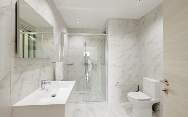 Splendid 2BR Apartment in Central St Julian s
