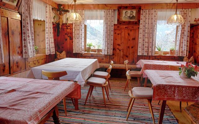 Farmhouse in Gerlosberg with Balcony, Garden, BBQ, Parking