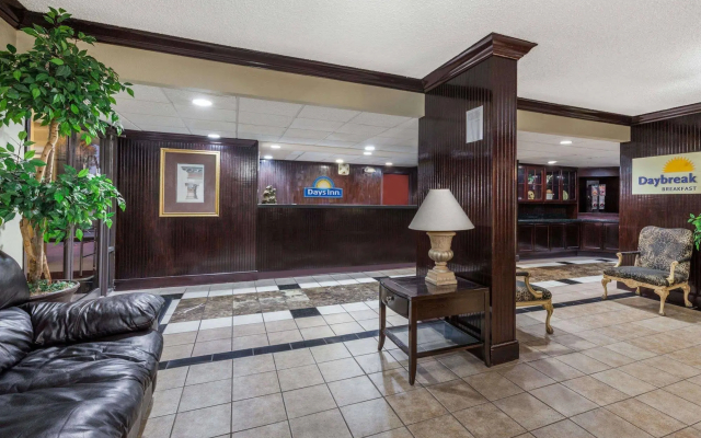 Motel 6 Baton Rouge, LA - East - I-12