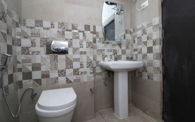 Mangalam Palace By OYO Rooms