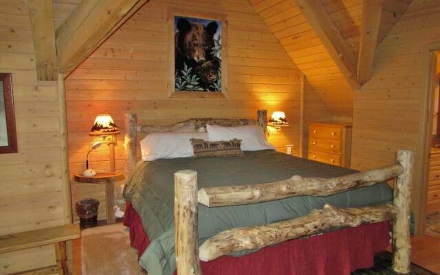 080 - Moonshadows Log Cabin