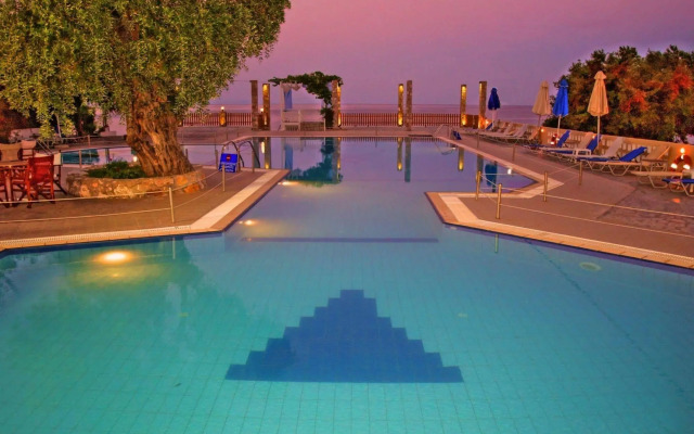 Maranton Beach Hotel