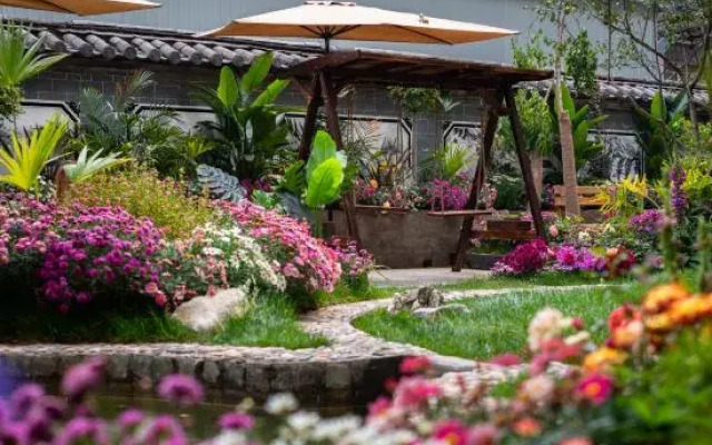 Lijiang Old Town Daheng Garden Hotel (Walmart)