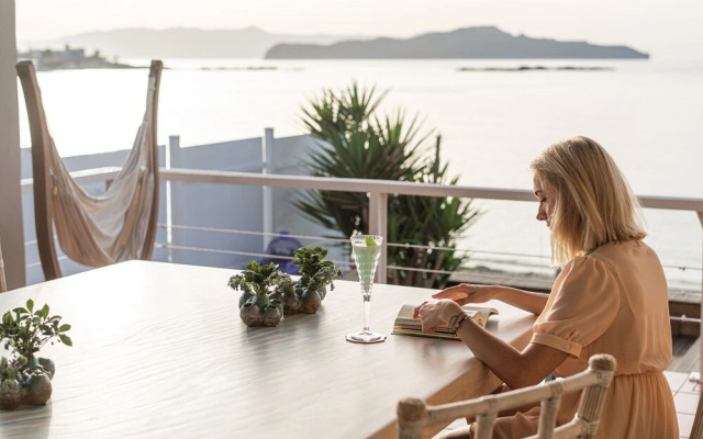 Domus Aqua, Member of Domus Elegance Collection