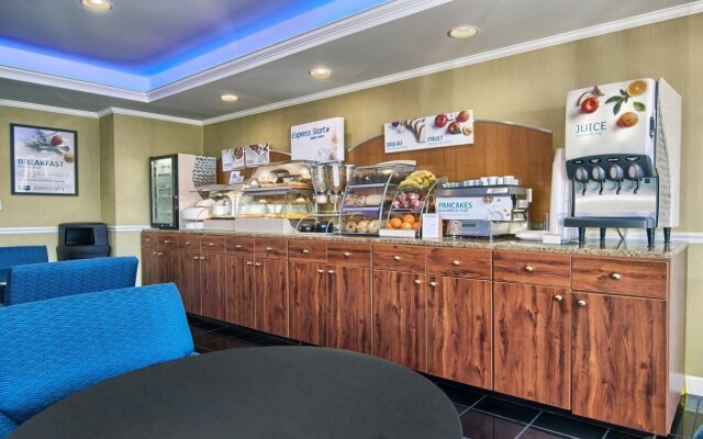 Holiday Inn Express Detroit-Birmingham by IHG