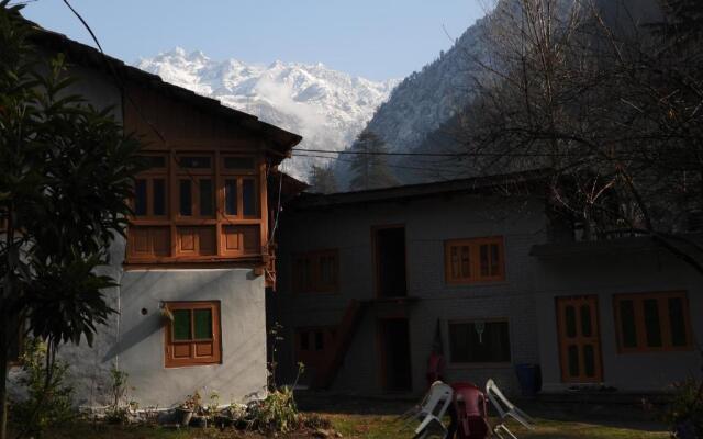 The Royal Orchard Kasol