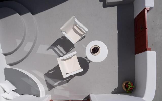 Serendipity Cliffside Villa & Suites