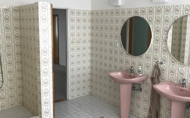 B&B Home