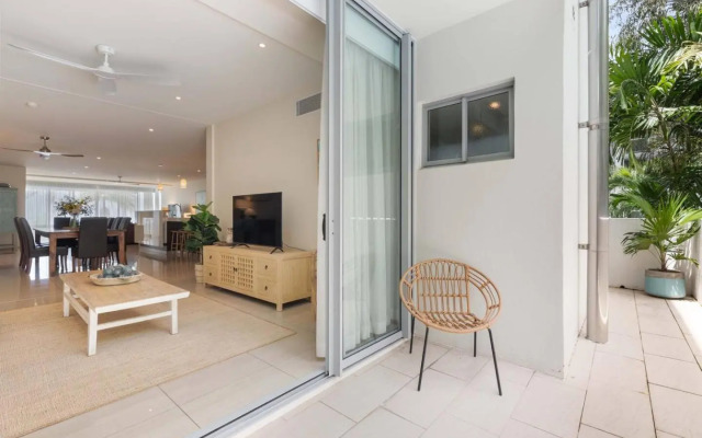 Beachfront Condo 5202 at Drift Resort