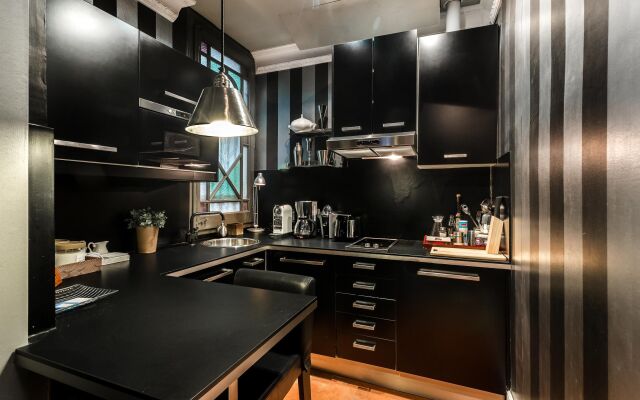 Eixample 3 Bedroom Apartment With 2 Kitchens Hoa 42133