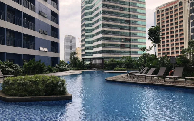 One Bedroom Balcony With Great Location and Value