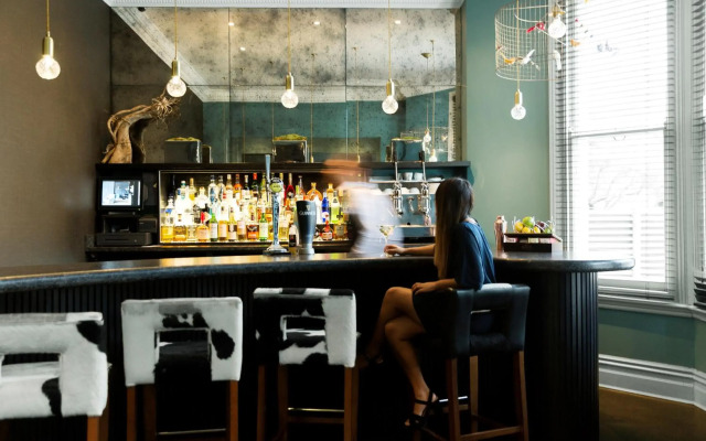 The Lodge Hotel - Putney
