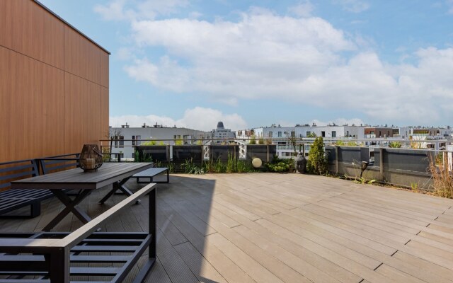 Magnificent Sarmacka by Renters Prestige