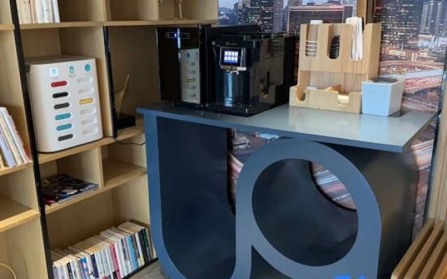 Atour Hotel Beijing Lize Financial Business District