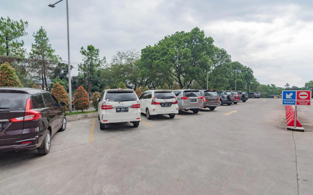 RedDoorz Apartment @ Gateway Pasteur