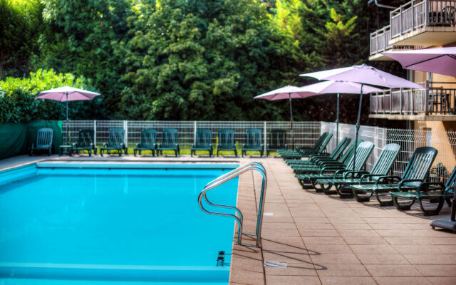 Zenitude Hotel-Residences Les Terrasses du Lac