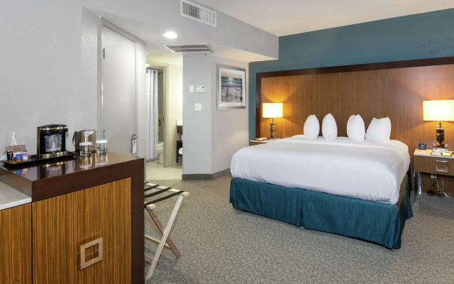 DoubleTree by Hilton Hotel Jacksonville Airport