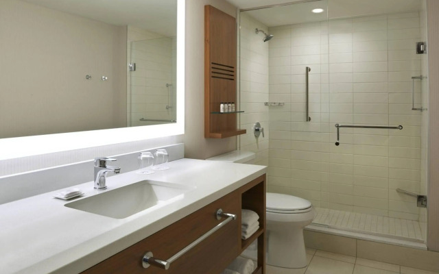 Delta Hotels by Marriott Toronto Airport & Conference Centre