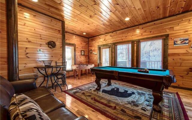 Old Hickory Lodge - Four Bedroom Cabin