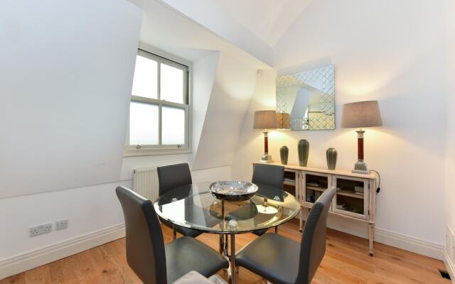 Large South Kensington Mews 2 Bed 2 5 Bath House