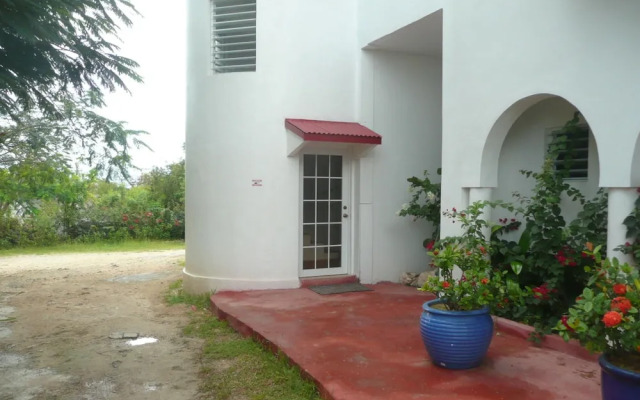 Myriam and Frank Residence