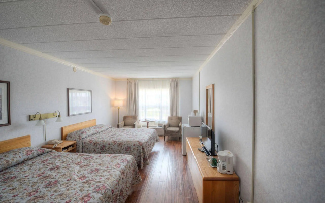 Claymore inn & Suites