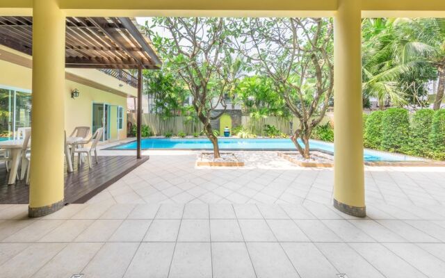 Walking Street Pool Villa by All Villas