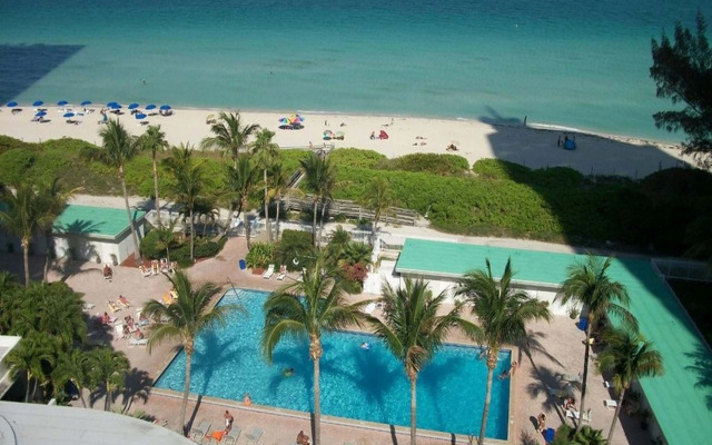 Casablanca Miami Beach