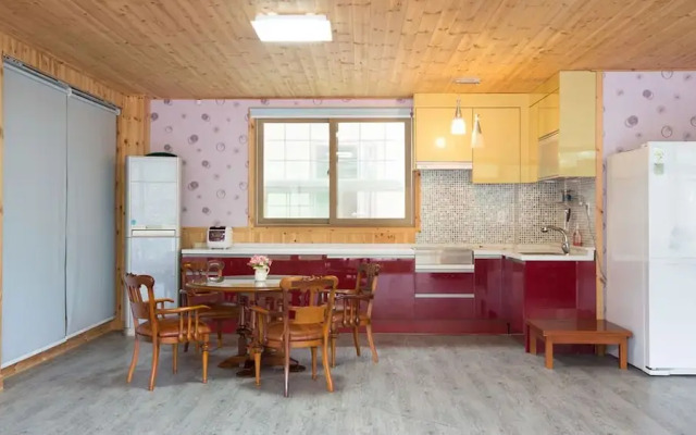 Lake and Pine Spa Pension