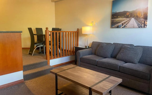 Alpenglow Lodge Studio Step Down Living Area by MVA