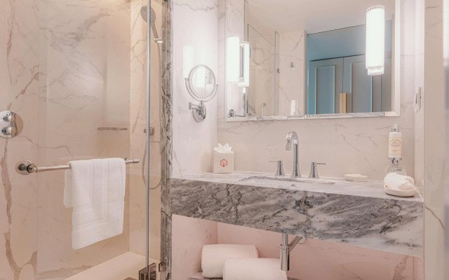 Legacy Hotel Cascais, Curio Collection By Hilton