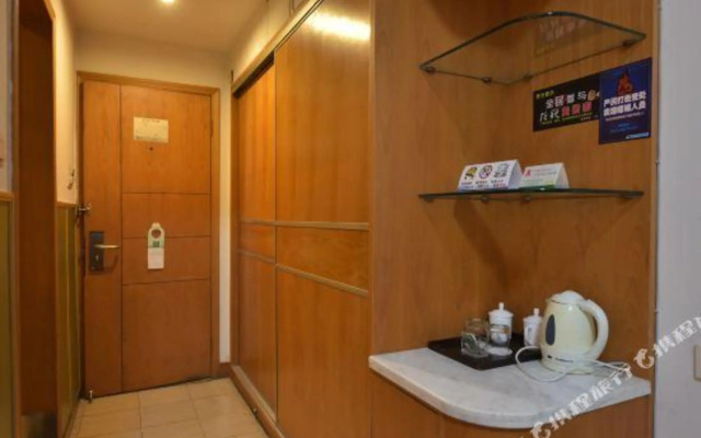Wutong Hotel Tongxiang Party Branch