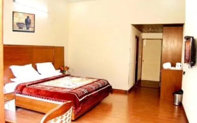OYO 13196 Armaan Resorts