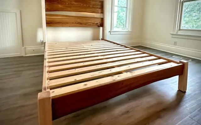 Franklin Fab Gallery House