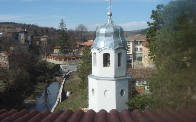 Eleni Palace