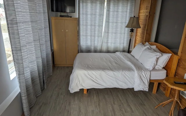 Gordie's Inn & Suites