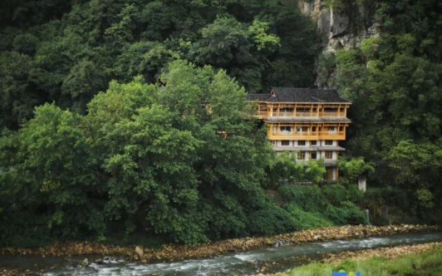 Floral Hotel·Yicheng Yijia Hotel(Dongda store of Zhangjiajie National Forest Park)