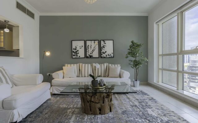 Splendid Apt With Breathtaking Dubai Marina View!