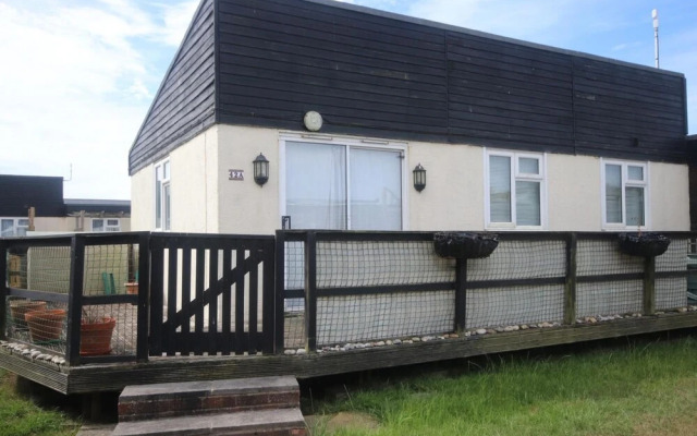 42A Medmerry Park 2 Bedroom Chalet